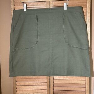 Ann Taylor LOFT Womens size 16 olive green skirt